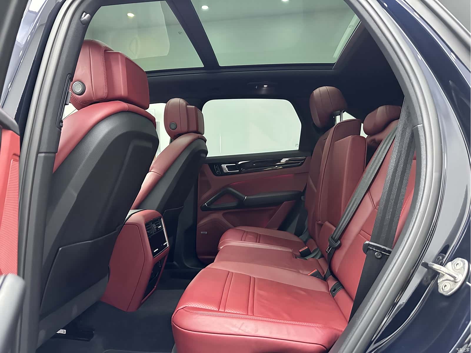 Porsche Cayenne, 2019 10