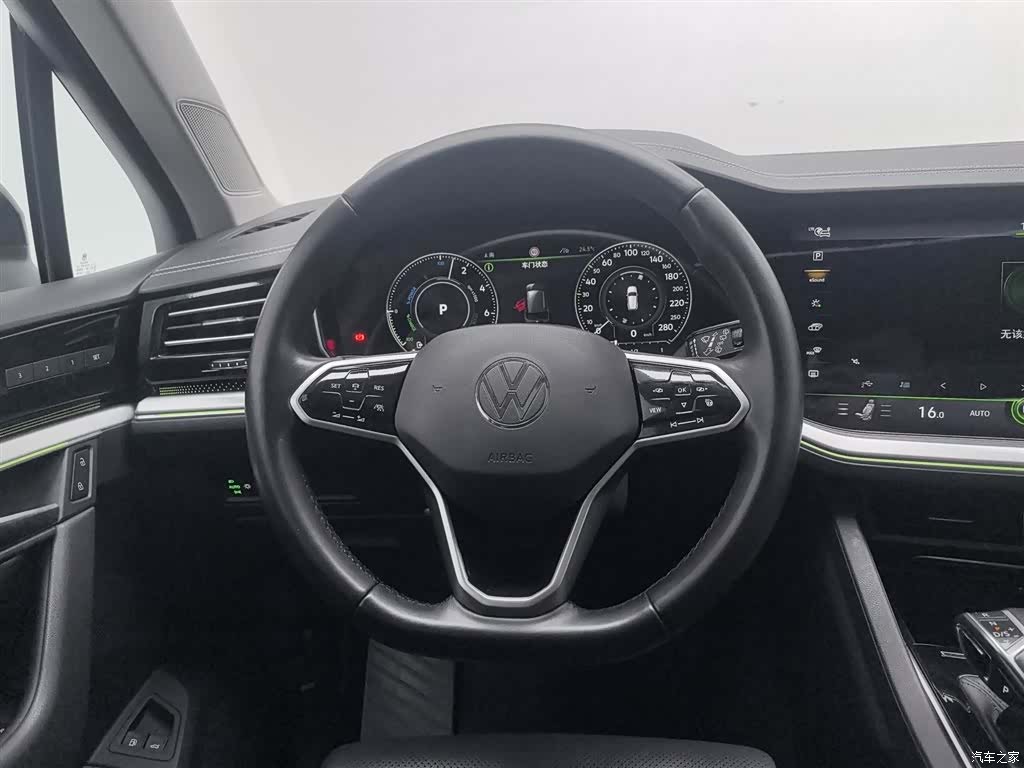 Volkswagen Touareg, 2021 11