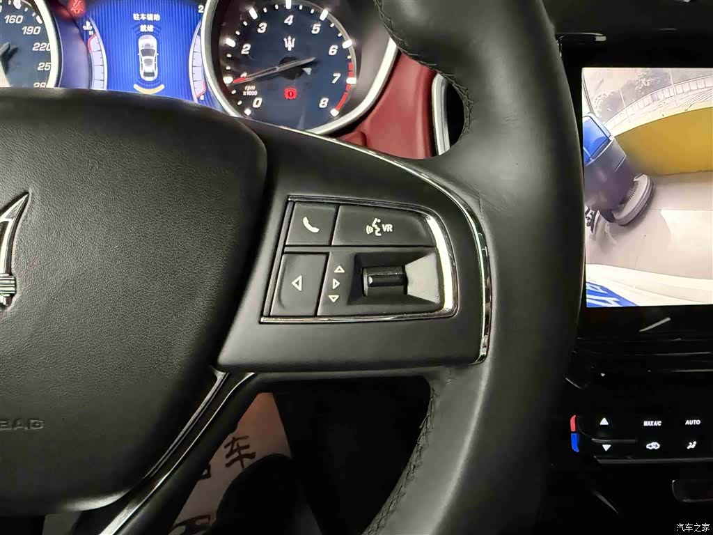 Maserati Ghibli, 2015 12