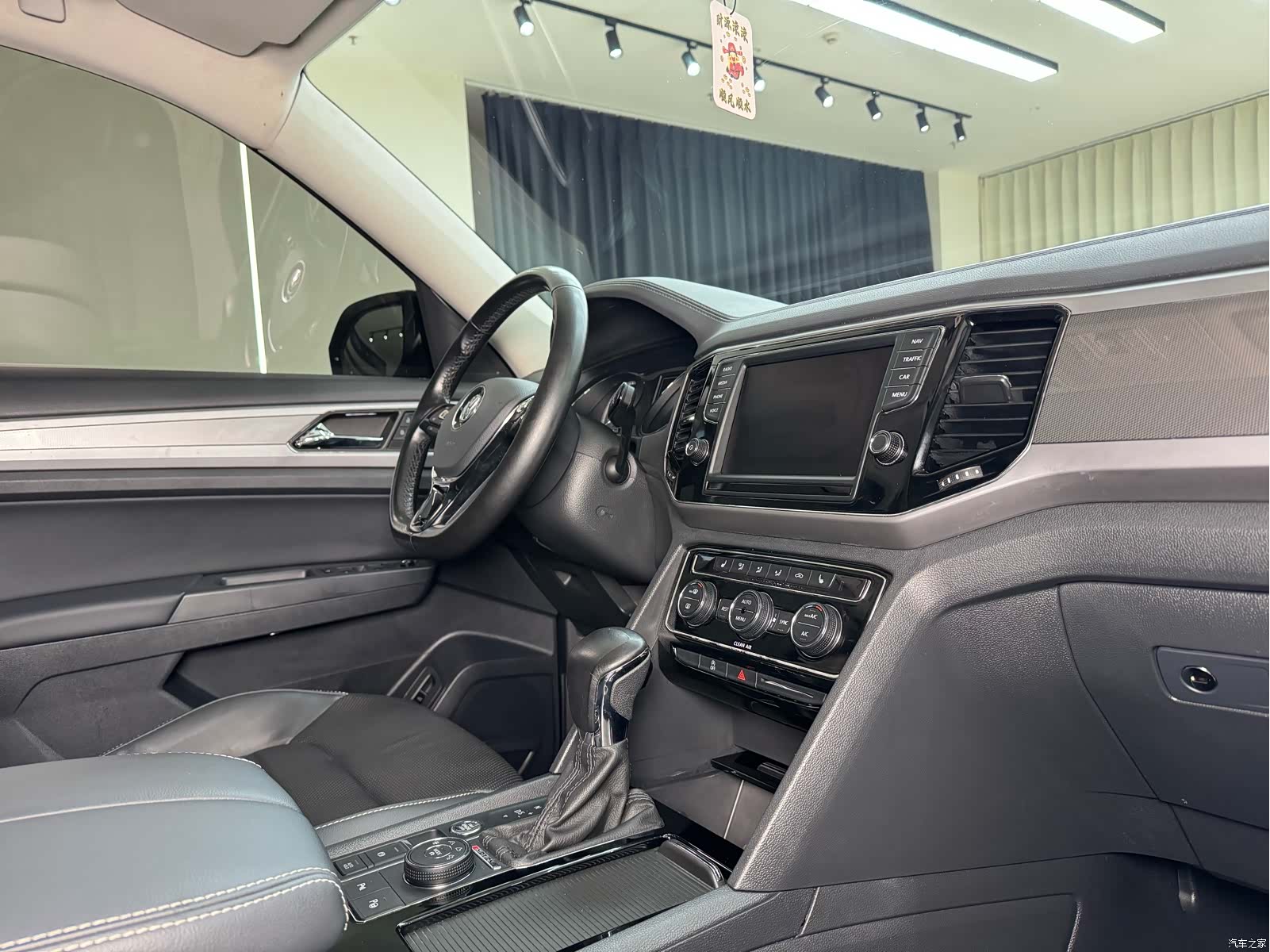 Volkswagen Teramont, 2018 34