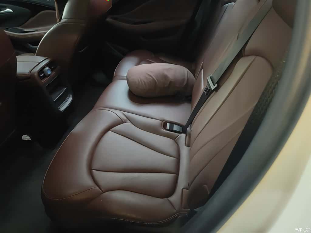 Buick Envision Plus, 2019 13