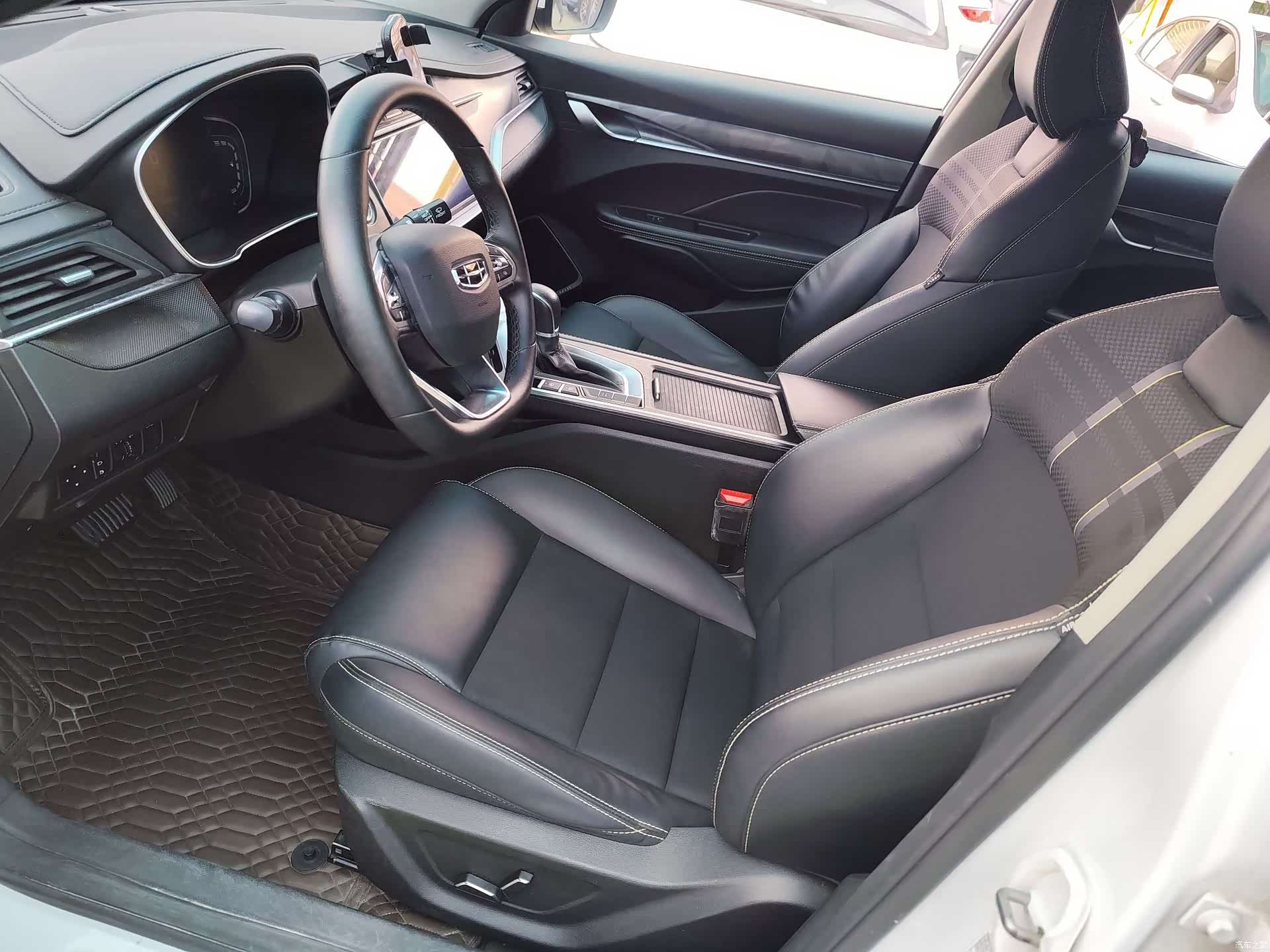 Geely Binray, 2021 4