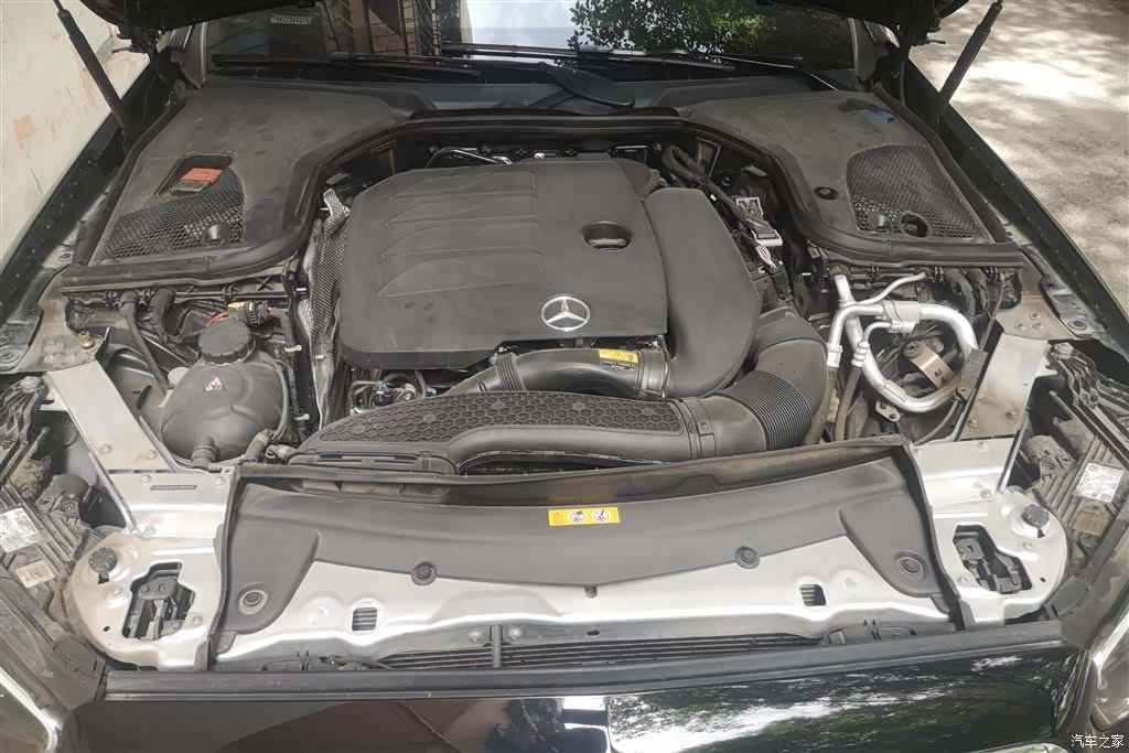 Mercedes-Benz E-Class, 2023 10
