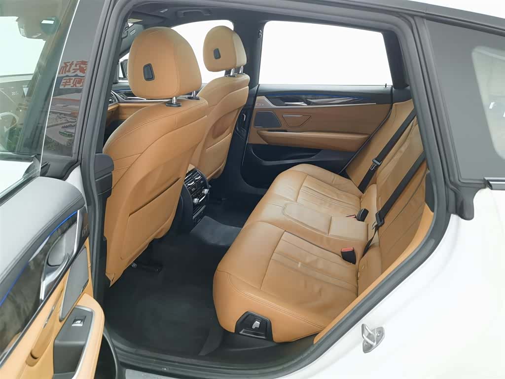 BMW 6 Series GT, 2018 15
