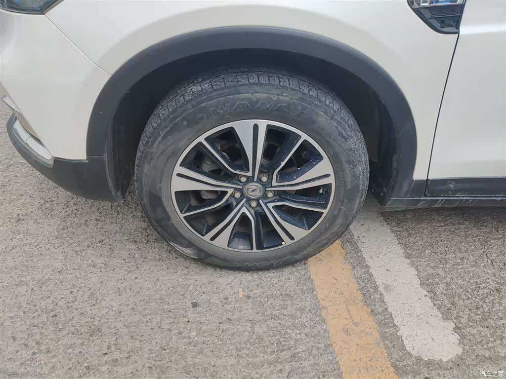 DongFeng AX7, 2018 20