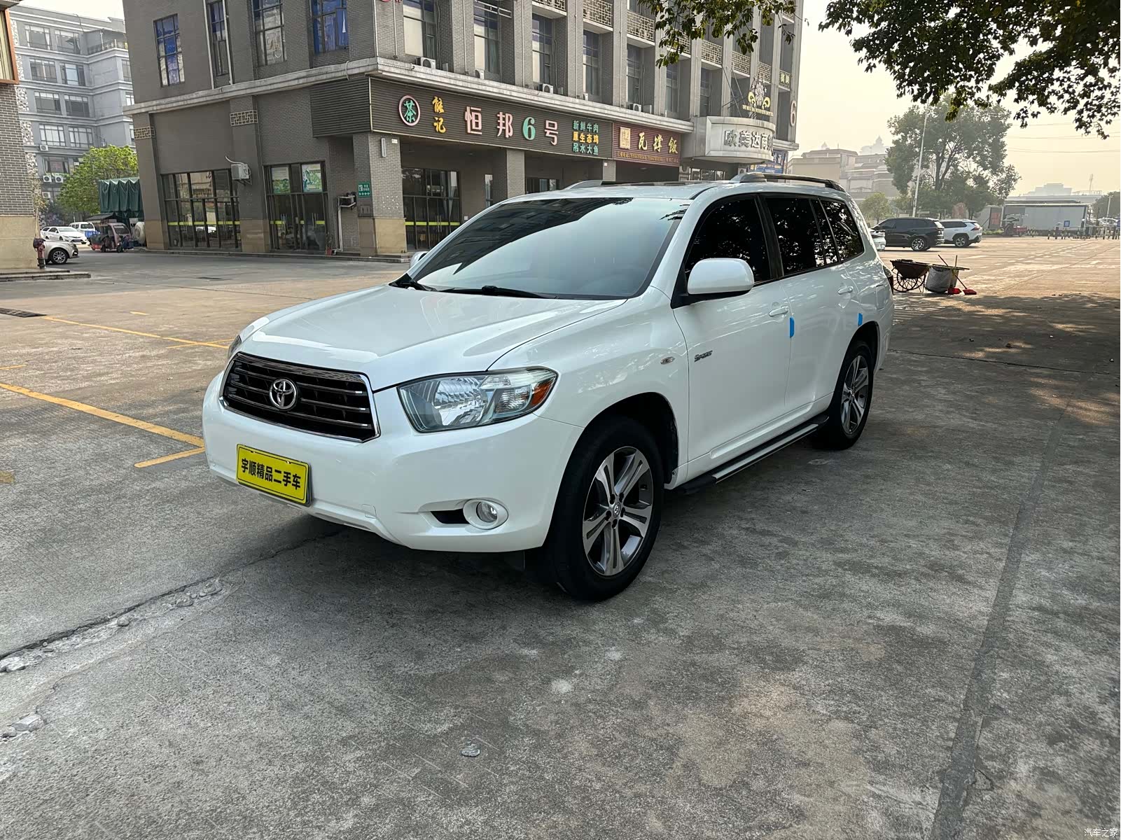 Toyota Highlander, 2011 1