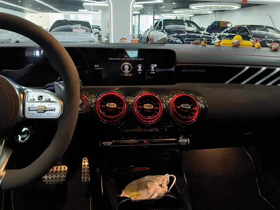 Mercedes-Benz CLA AMG Mercedes-Benz CLA AMG