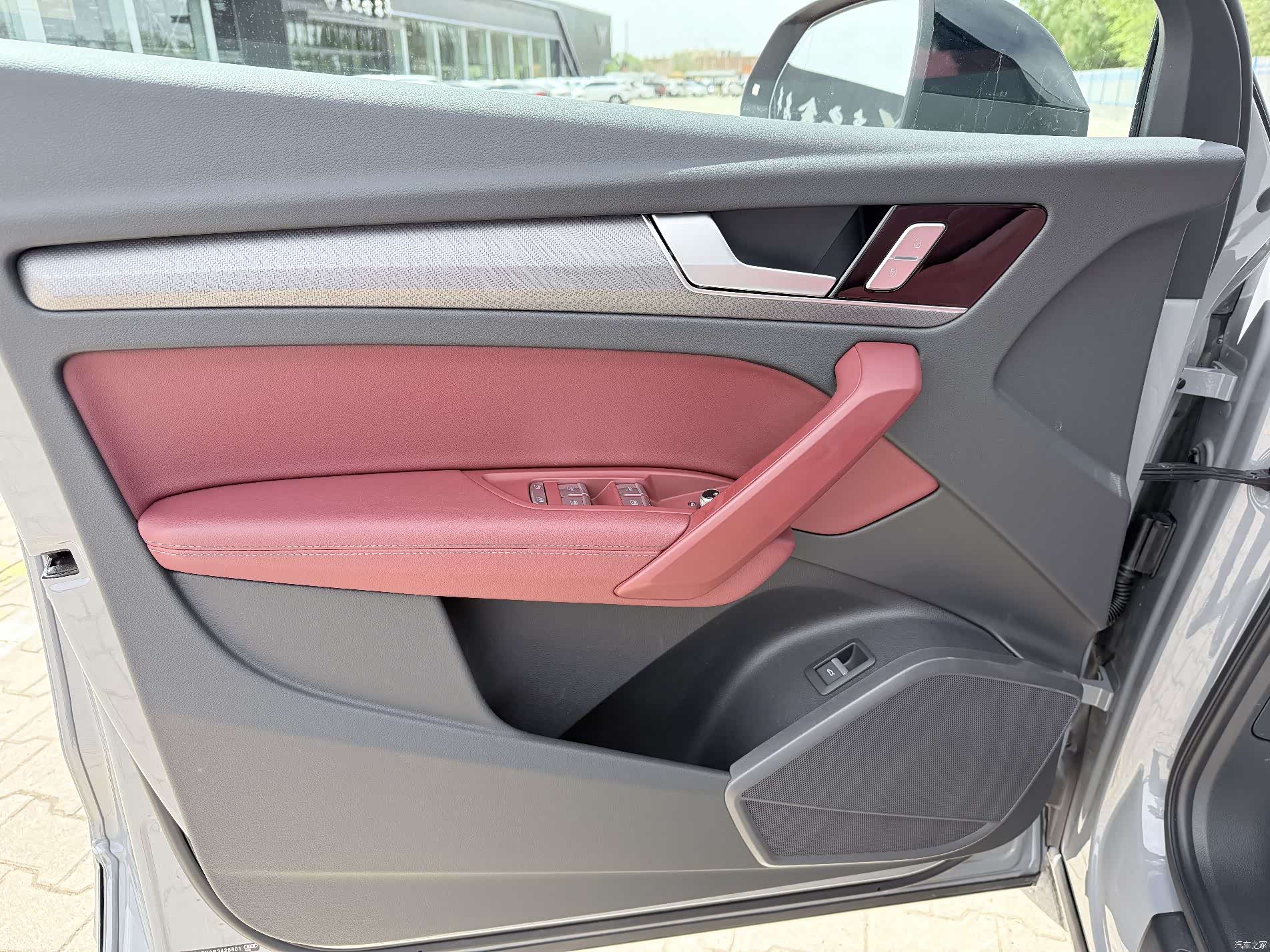 Audi Q5L, 2025 9