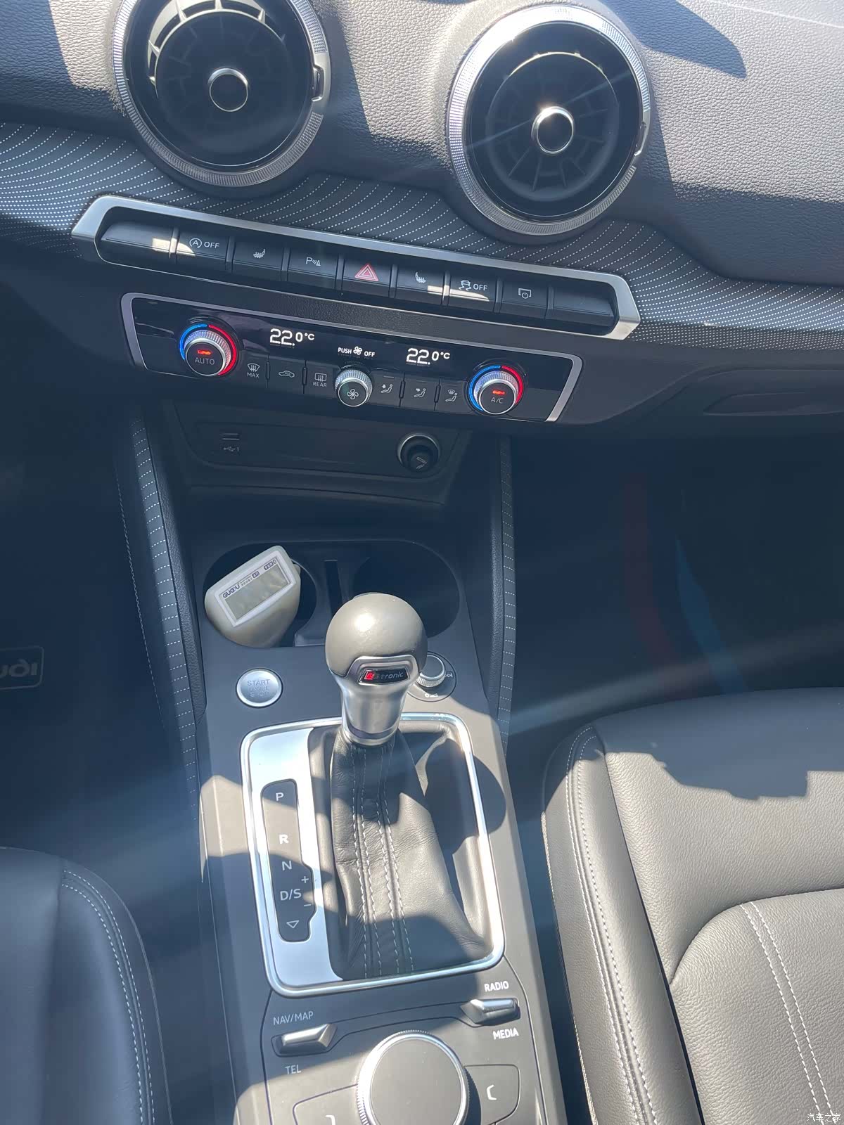 Audi Q2L, 2022 10