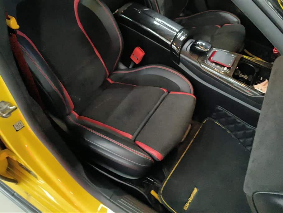 Mercedes-Benz CLA AMG Mercedes-Benz CLA AMG