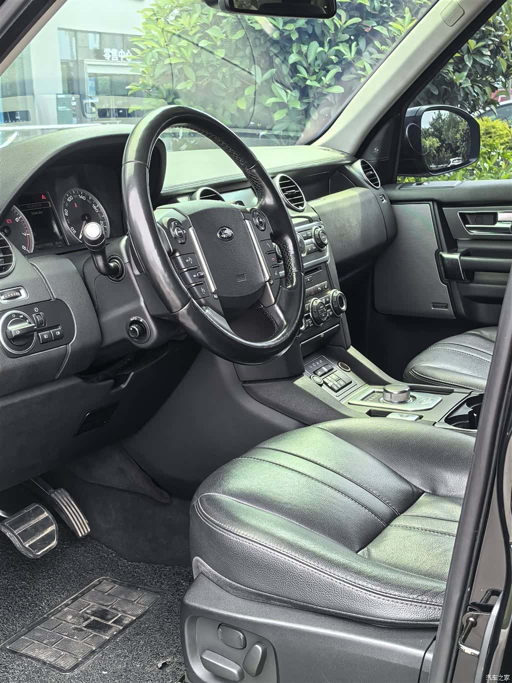 Land Rover Discovery, 2015 3