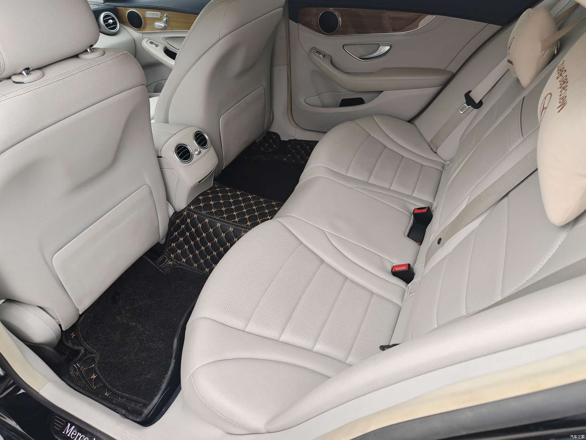 Mercedes-Benz C-Class, 2015 15