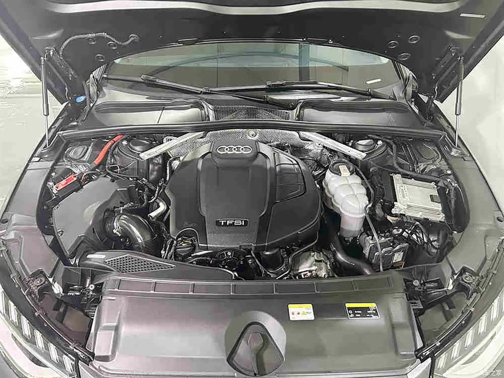Audi A4L, 2022 8