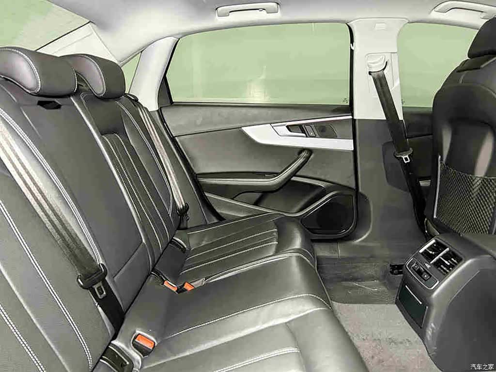Audi A4L, 2022 7