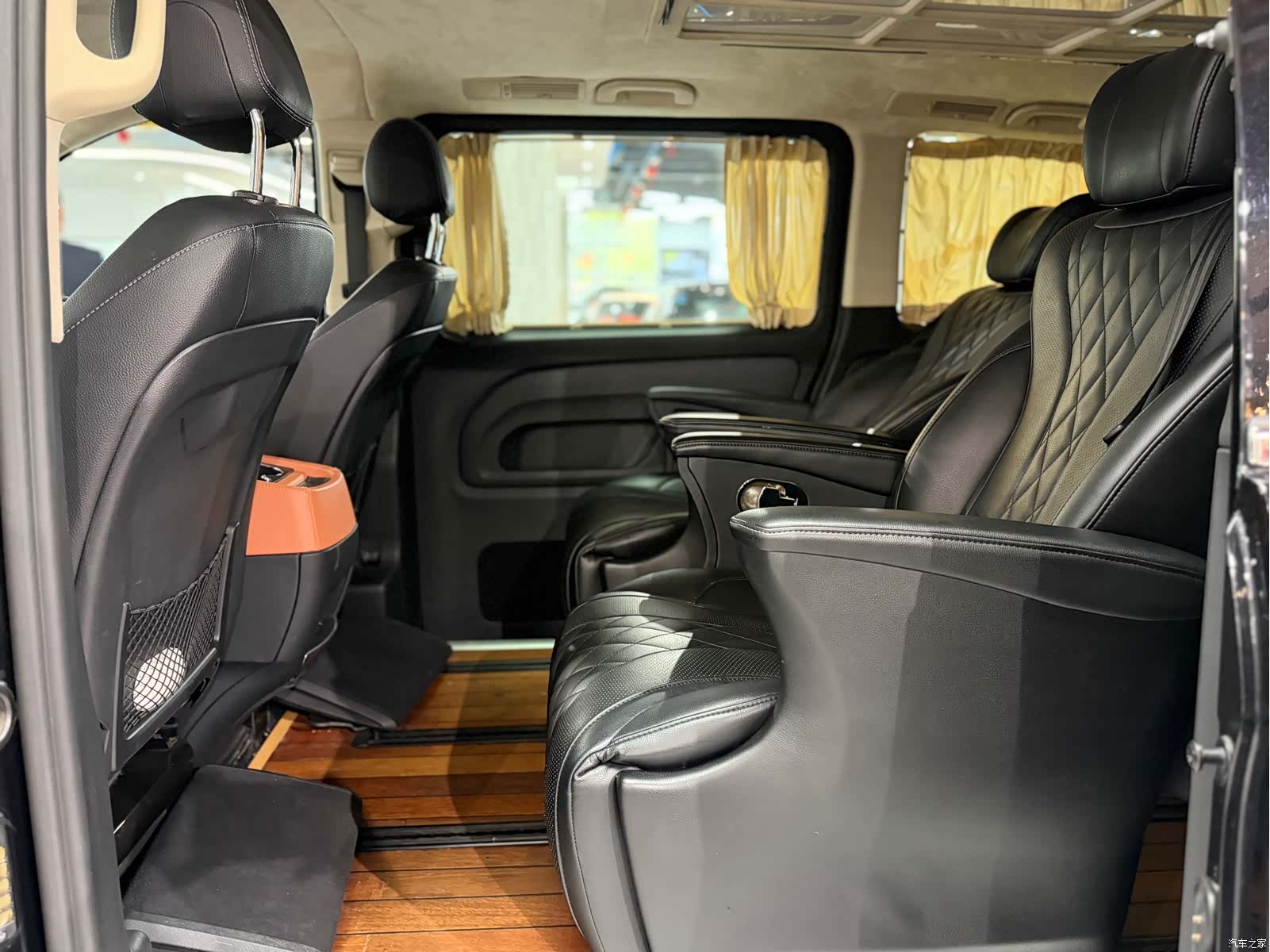 Mercedes-Benz VI, 2019 8