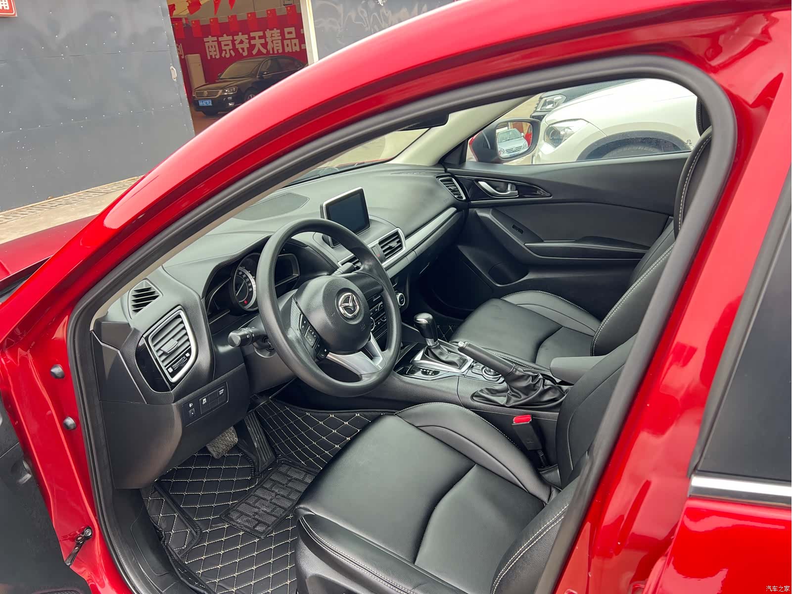 Mazda Mazda3, 2014 9