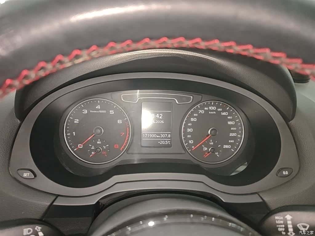 Audi Q3, 2016 12