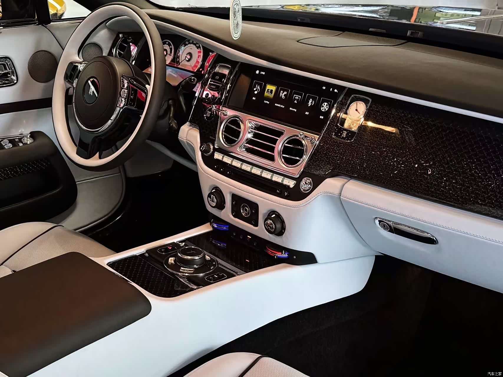 Rolls-Royce Wraith, 2016 все фото