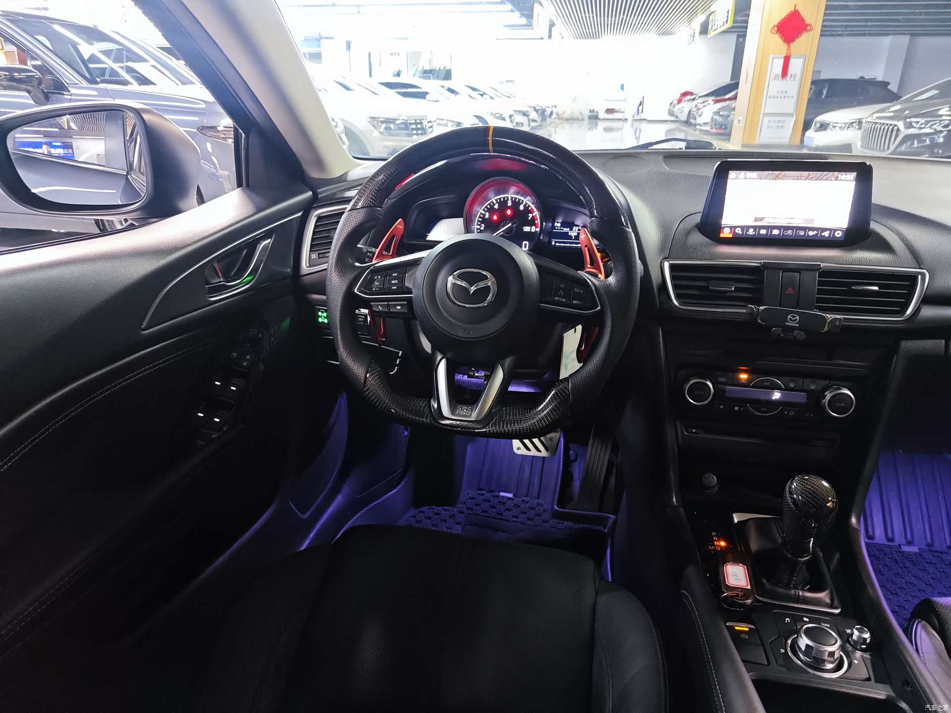 Mazda Mazda3, 2018 13