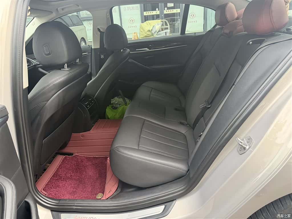 BMW 5 Series, 2018 12