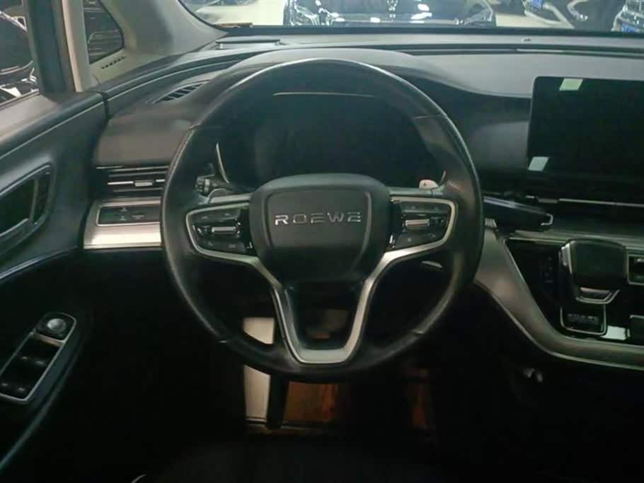 Roewe iMAX8
