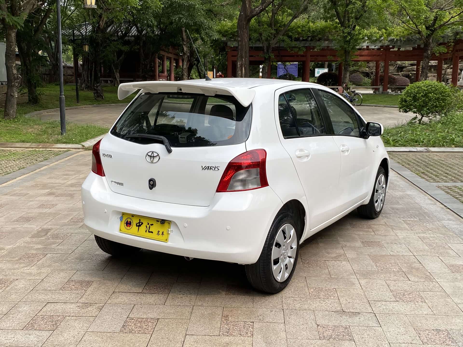 Toyota 1.6E, 2012 9