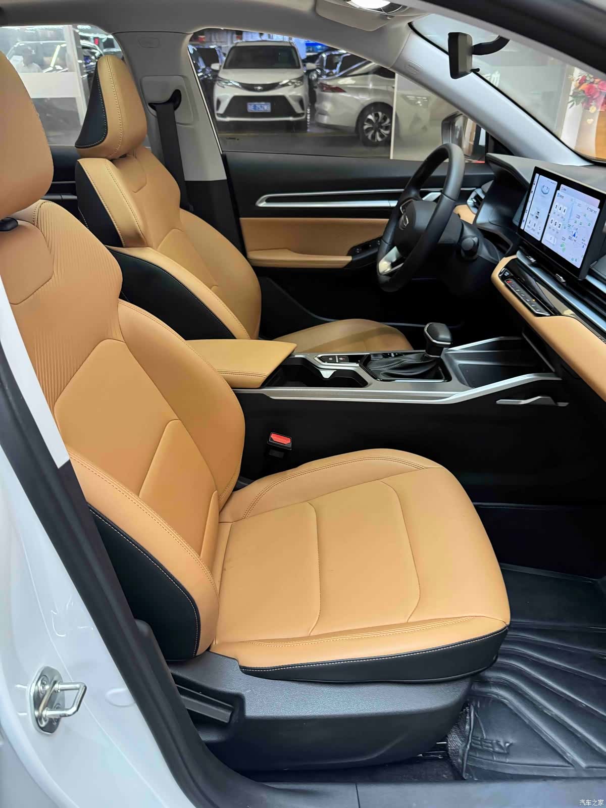 Geely Emgrand, 2024 9
