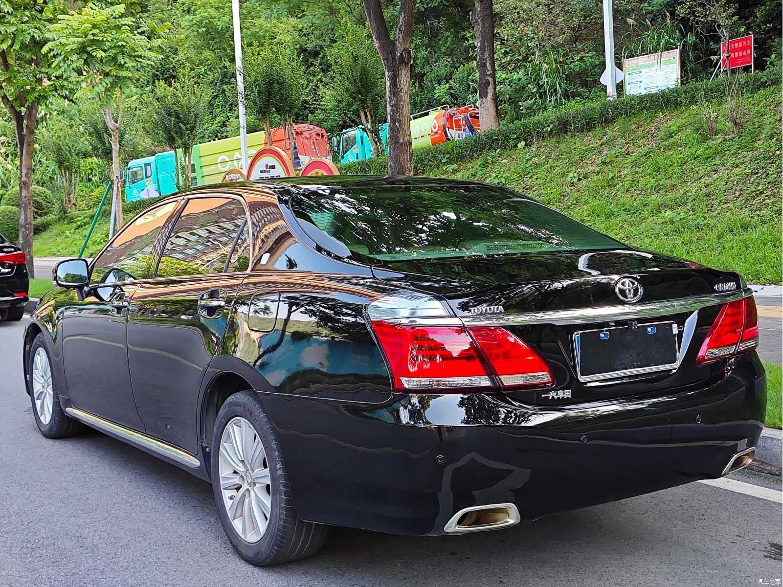 Toyota Crown, 2013 13