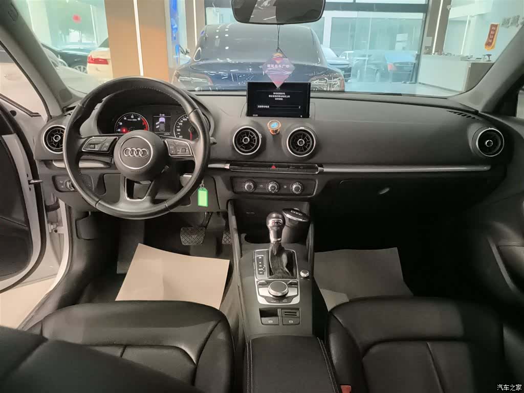 Audi A3, 2018 9