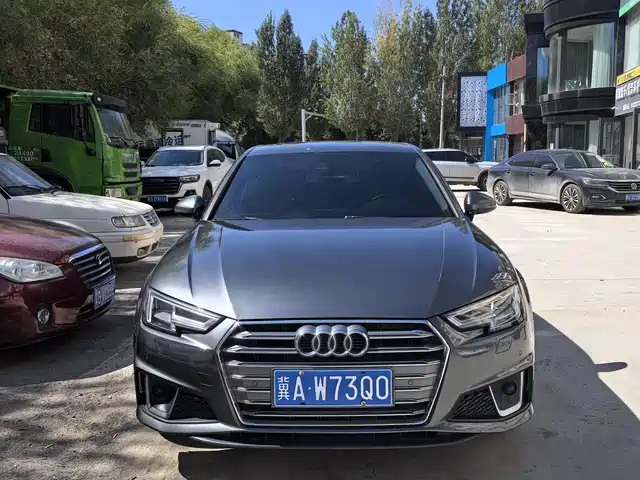 Audi A4L 2020 — купить из Китая под заказ