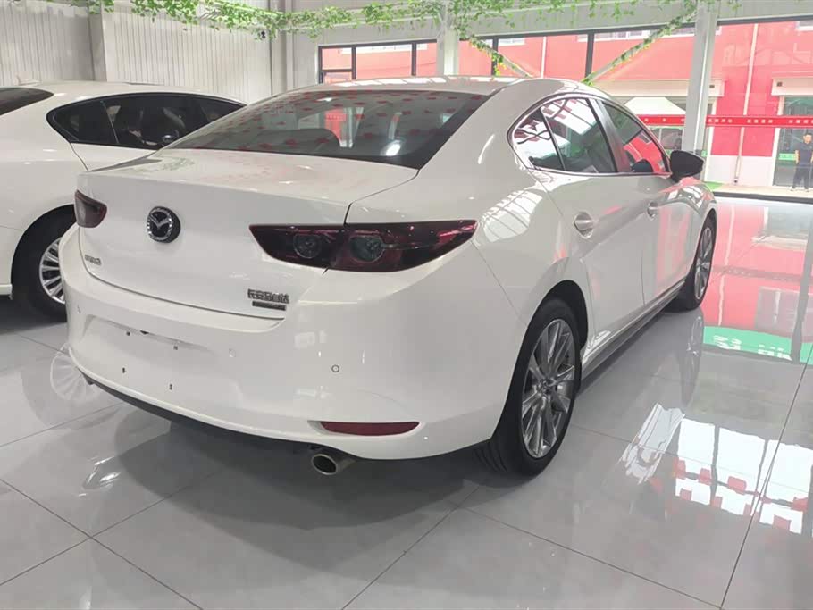 Mazda 3 Angkesaila