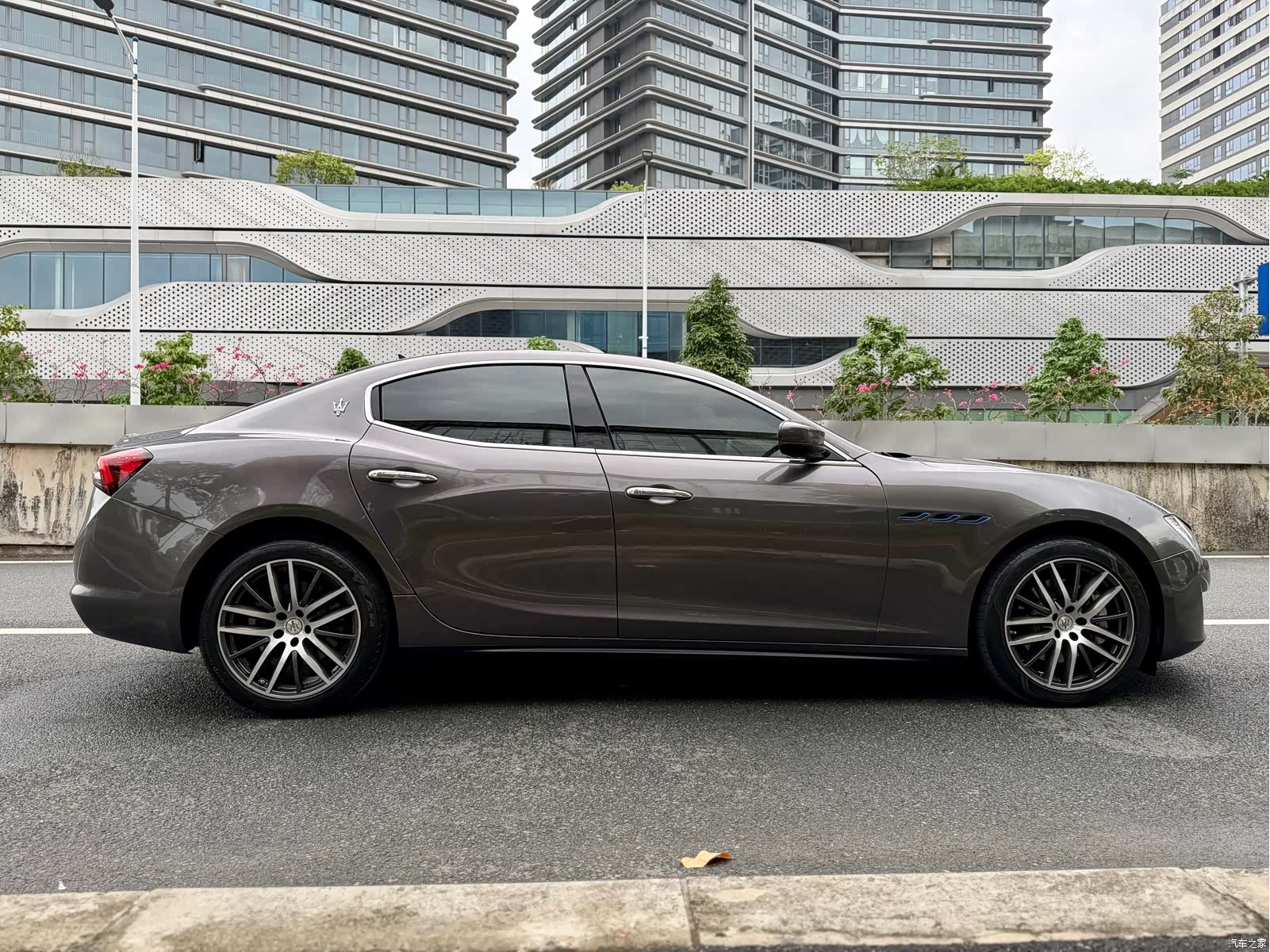 Maserati Ghibli, 2021 7