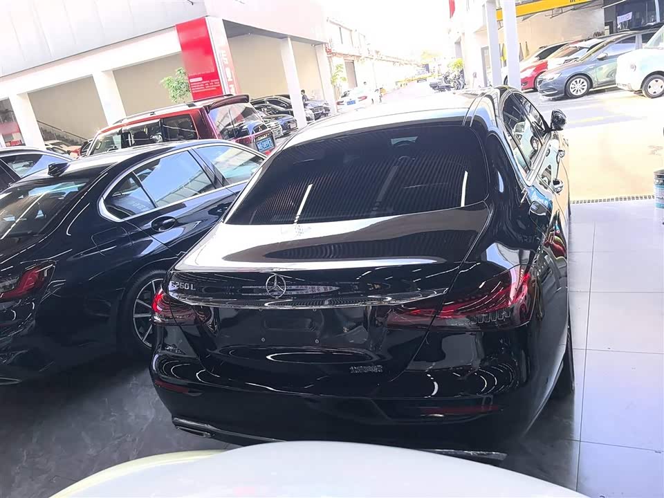 Mercedes-Benz E-class Mercedes-Benz E-class