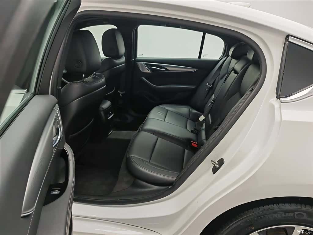 Cadillac CT5, 2022 15
