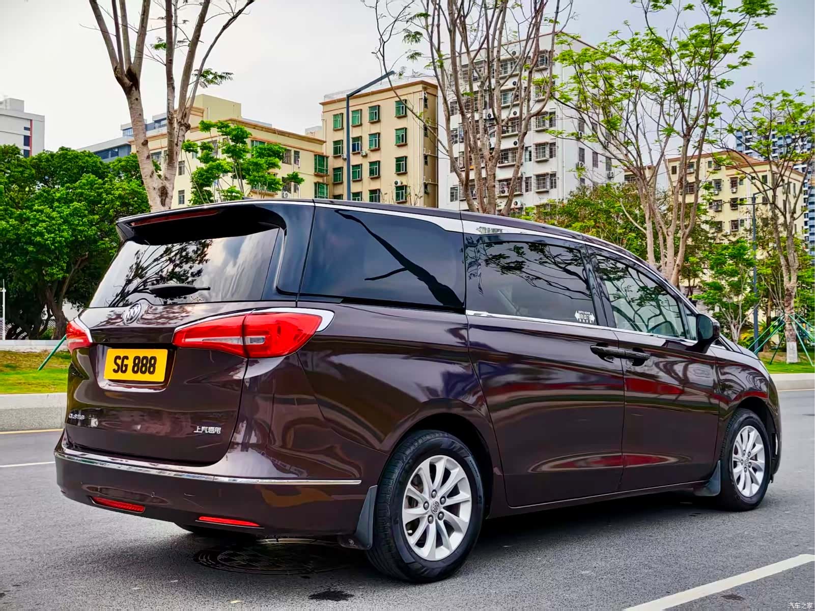 Buick GL8, 2019 9