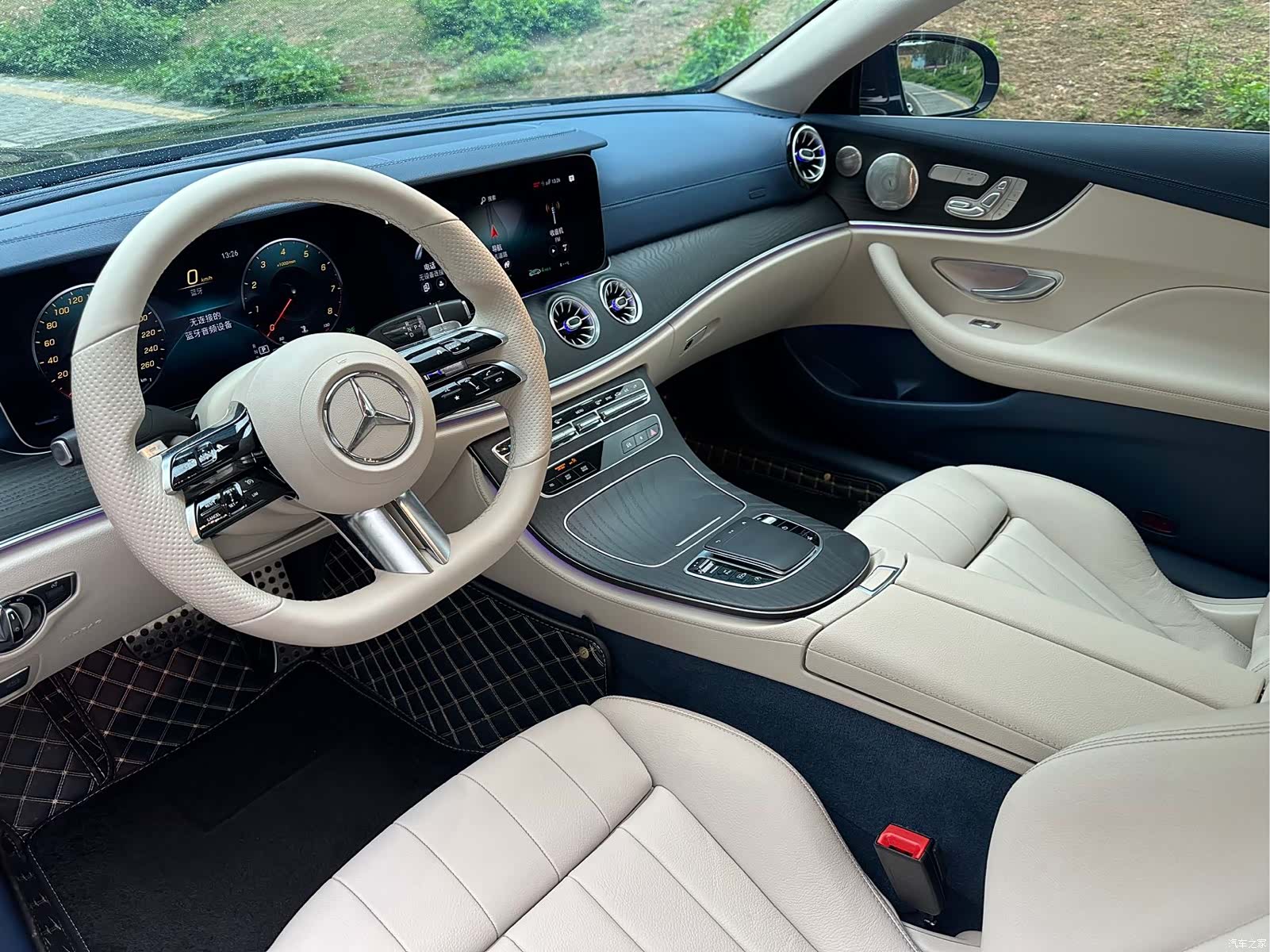 Mercedes-Benz E-Class, 2022 все фото