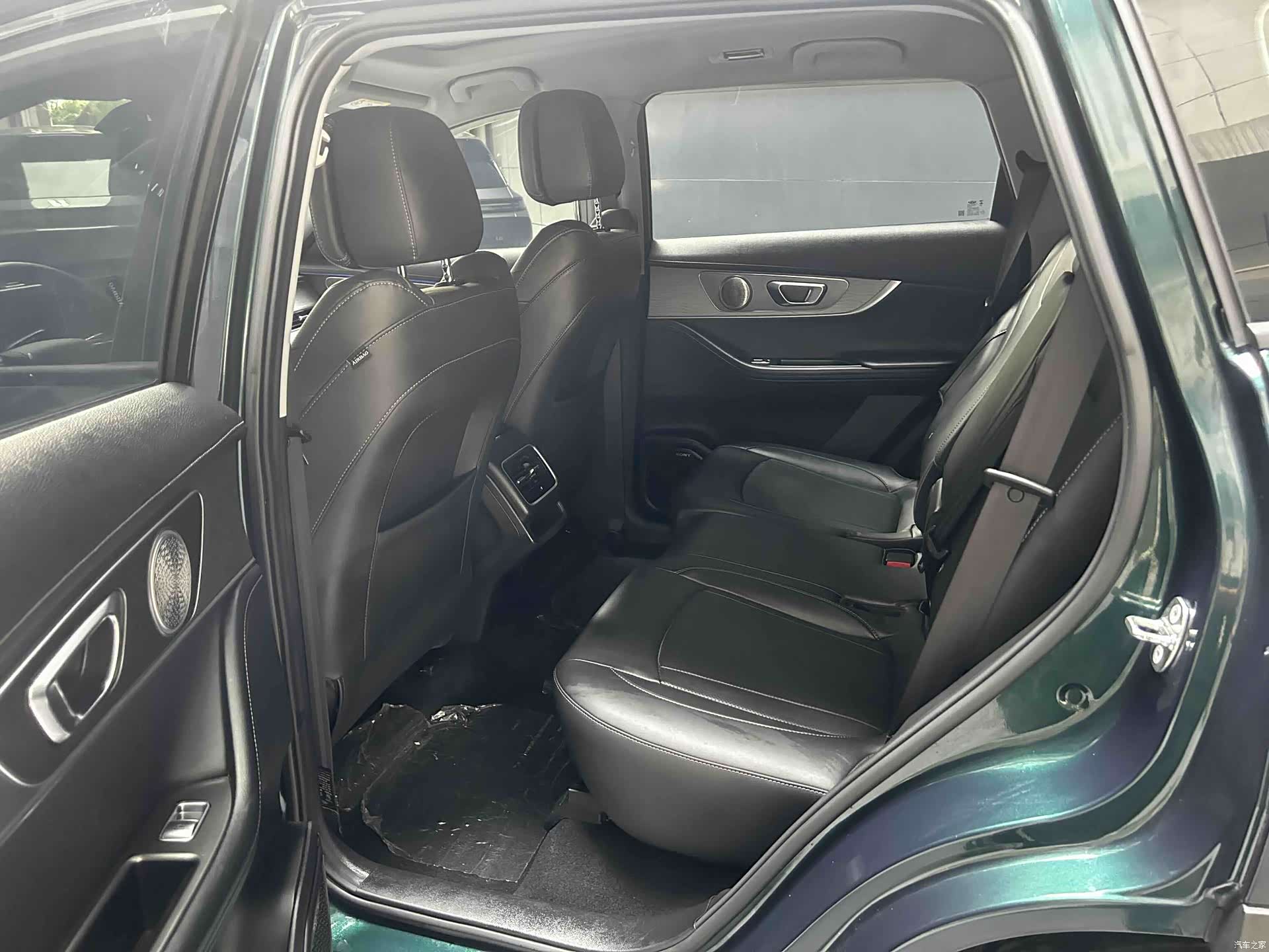 Chery Tiggo 8, 2022 все фото