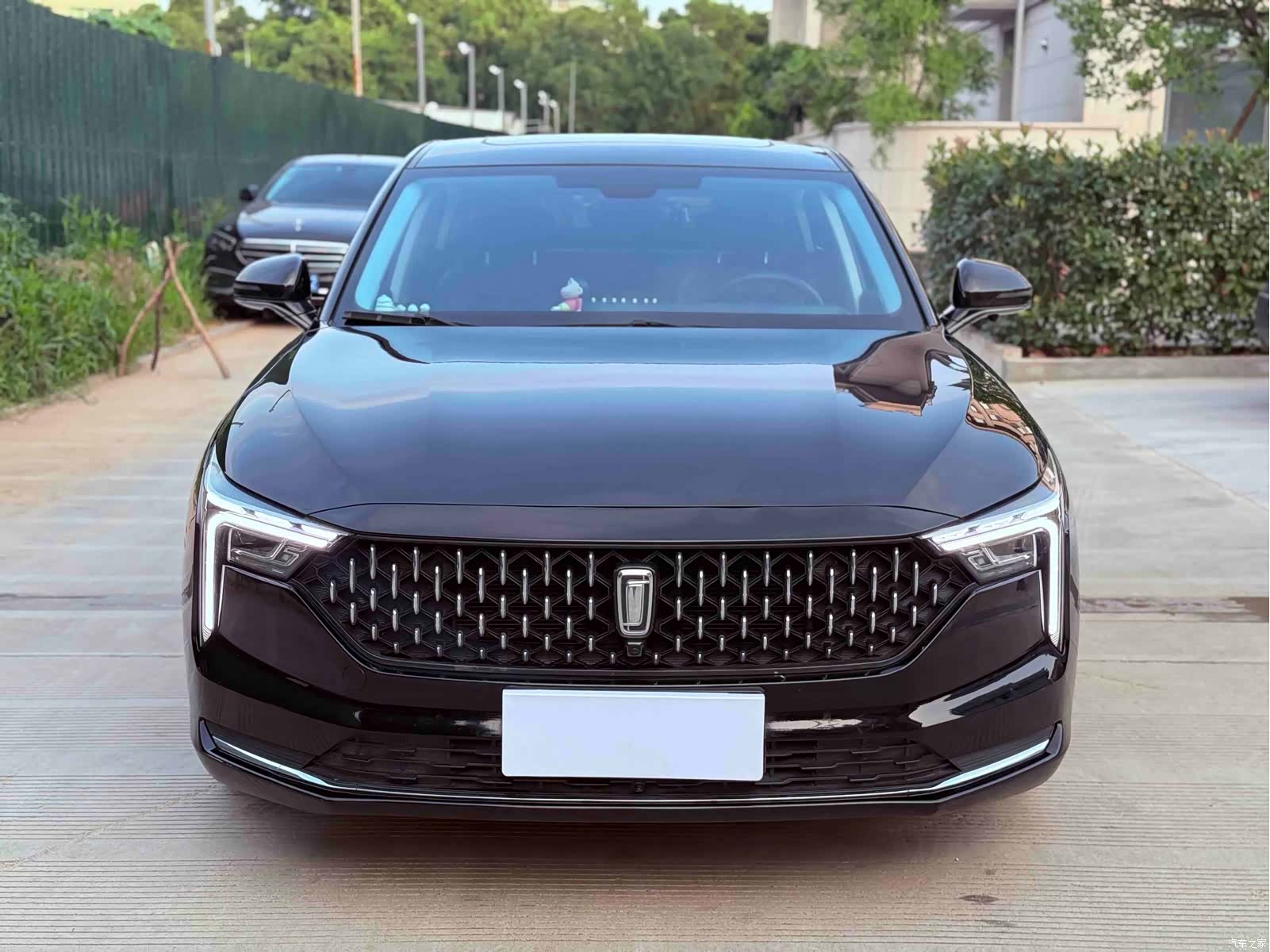 Bestune B70, 2023 2