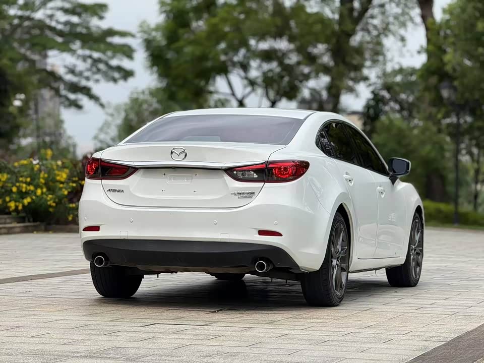 Mazda Atez