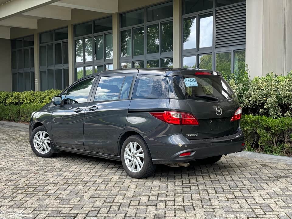 Mazda 5