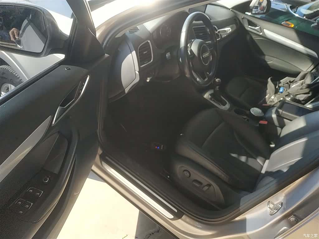 Audi Q3, 2015 13