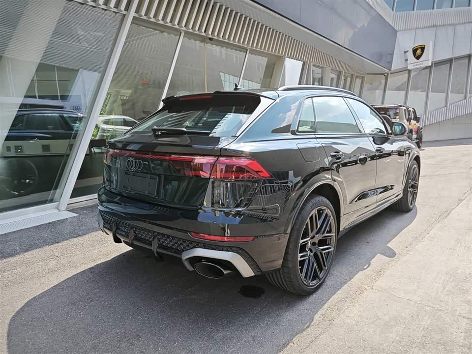 Audi RS Q8 Audi RS Q8