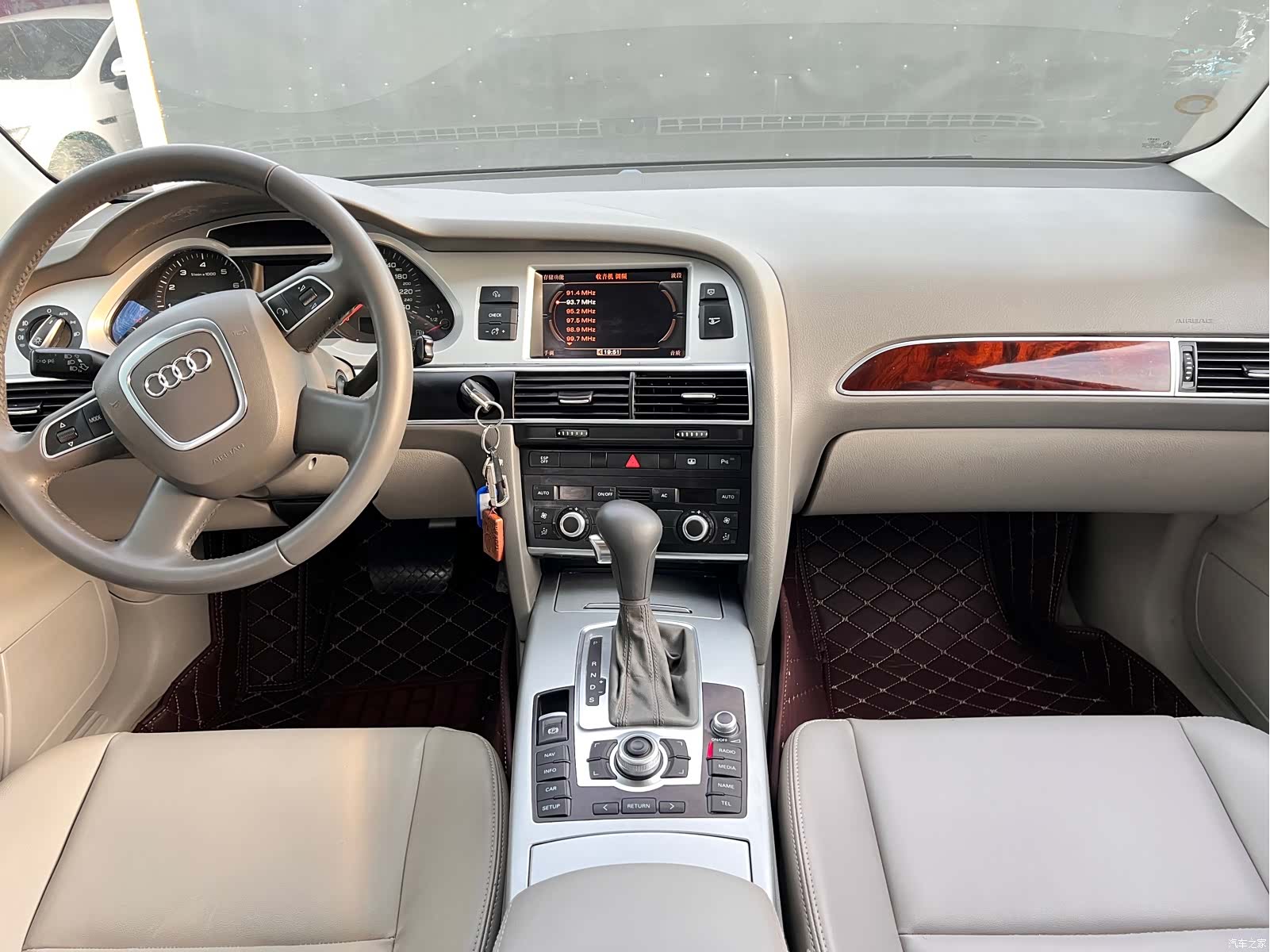 Audi A6L, 2012 17