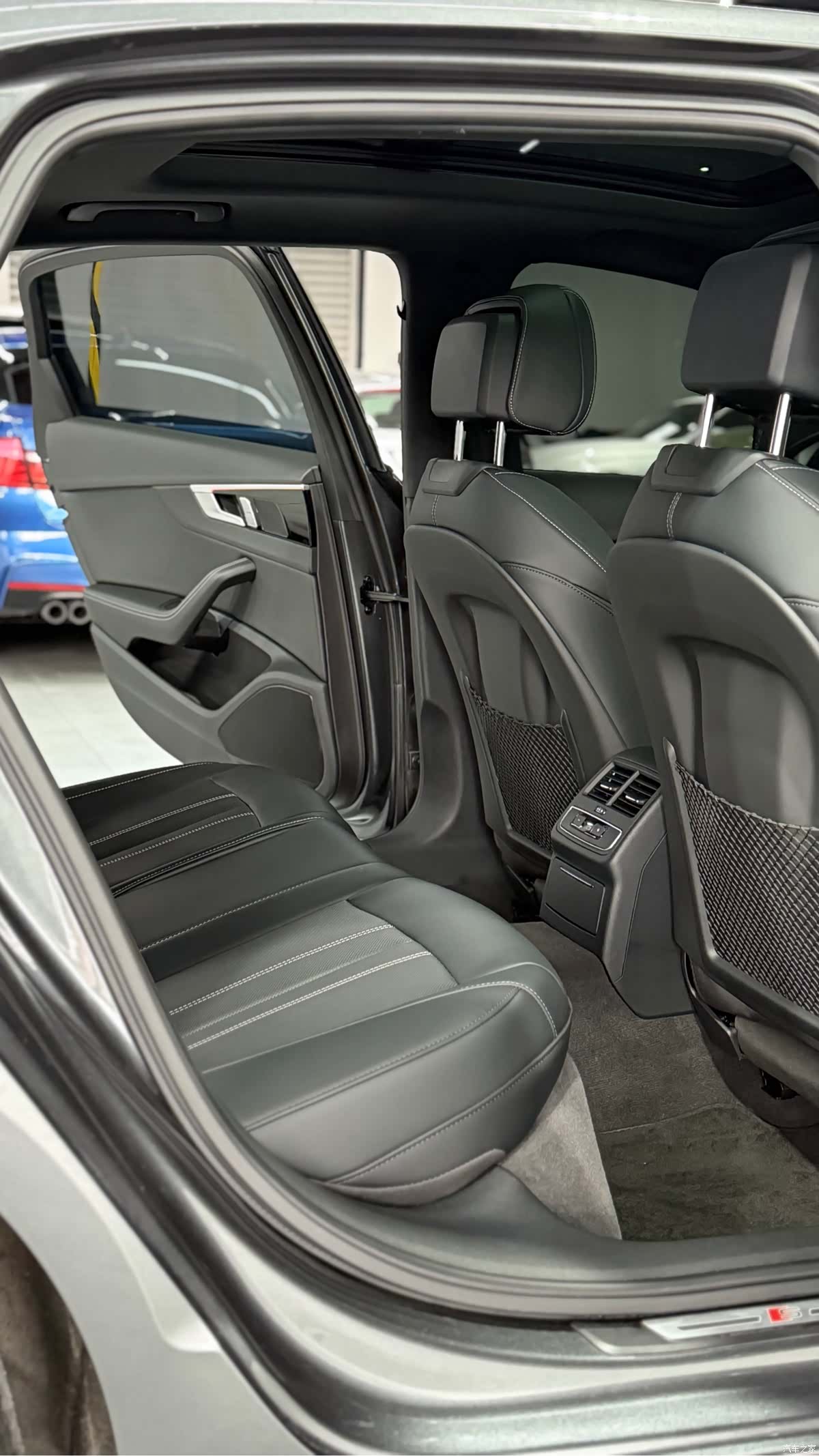 Audi A4L, 2025 11