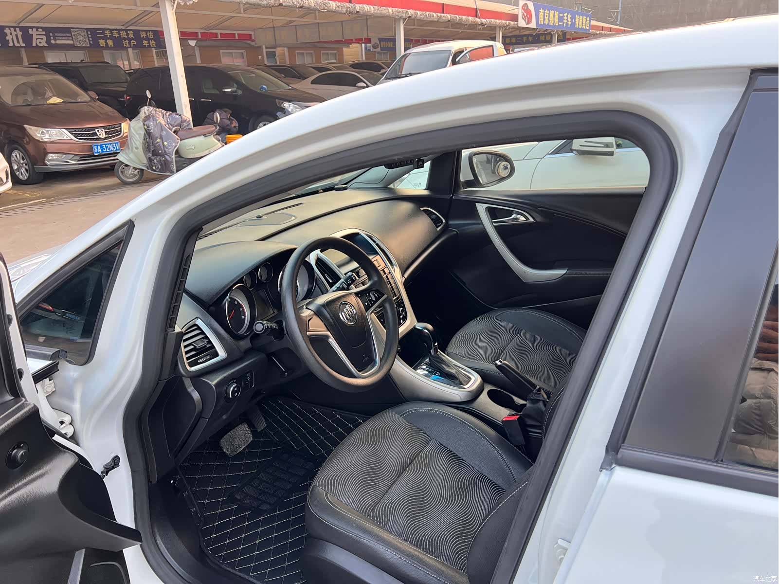 Buick XT, 2014 8