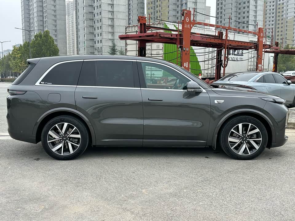 Li Auto Ideal L8