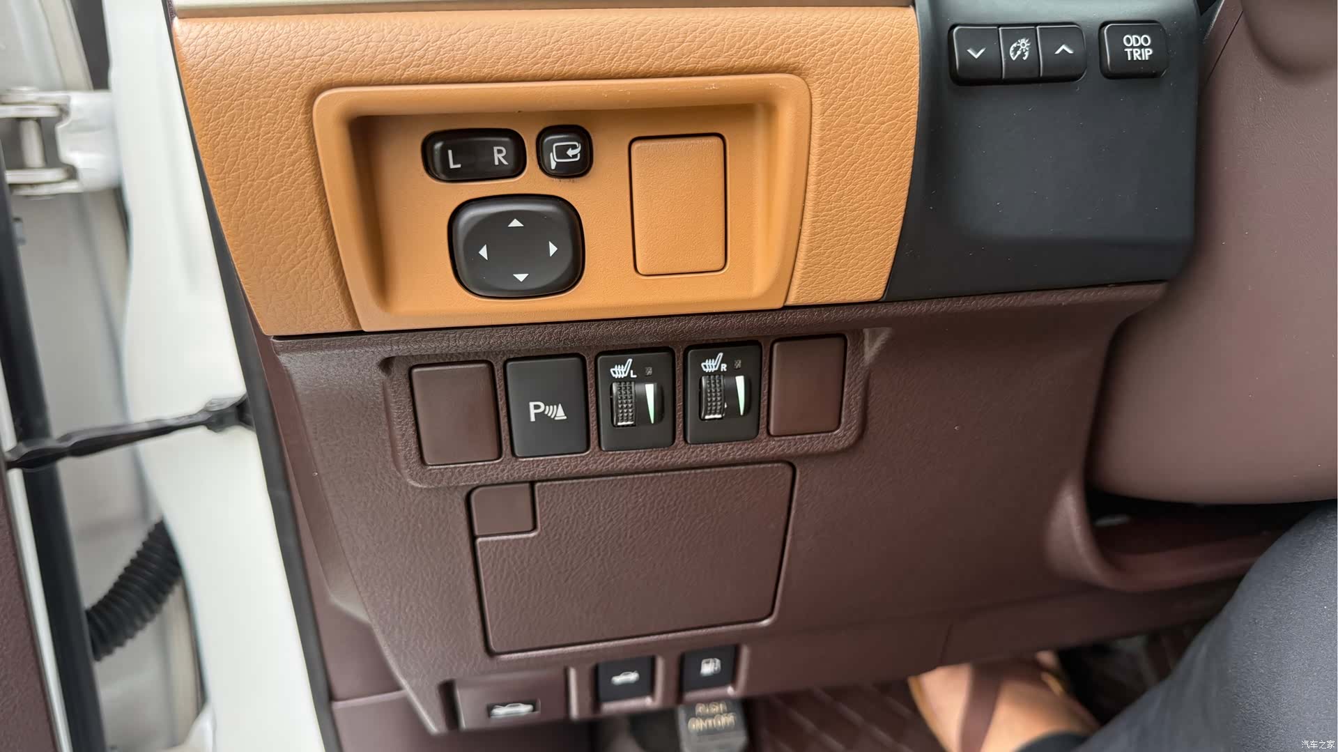 Lexus ES, 2017 12