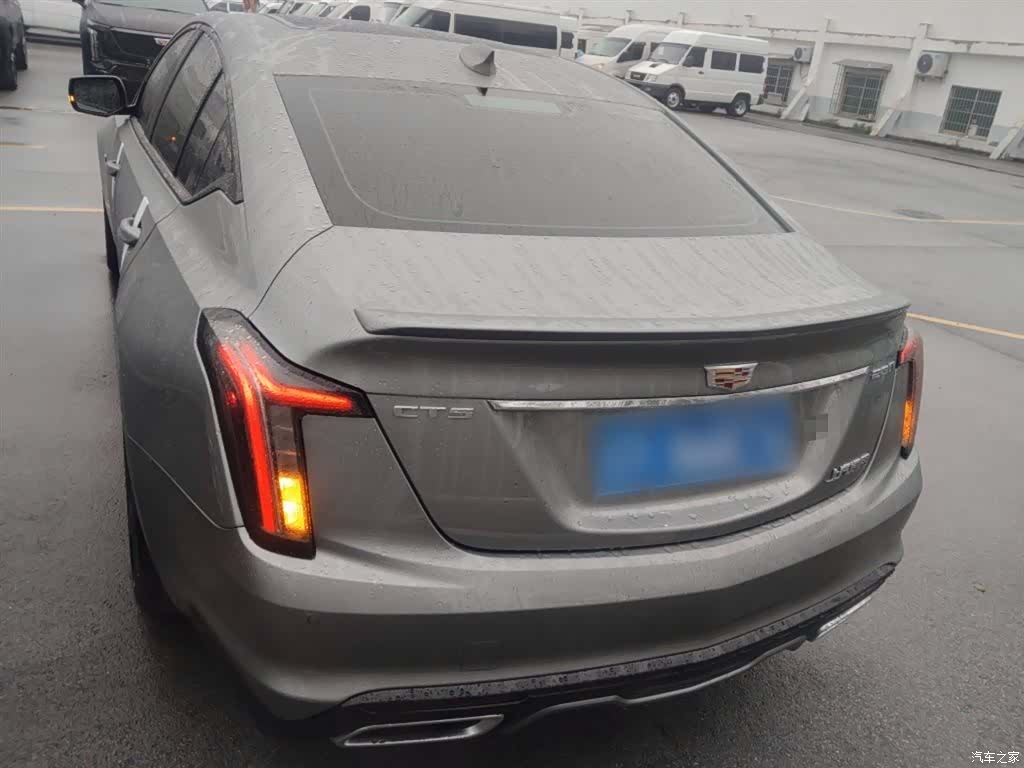 Cadillac CT5, 2023 4