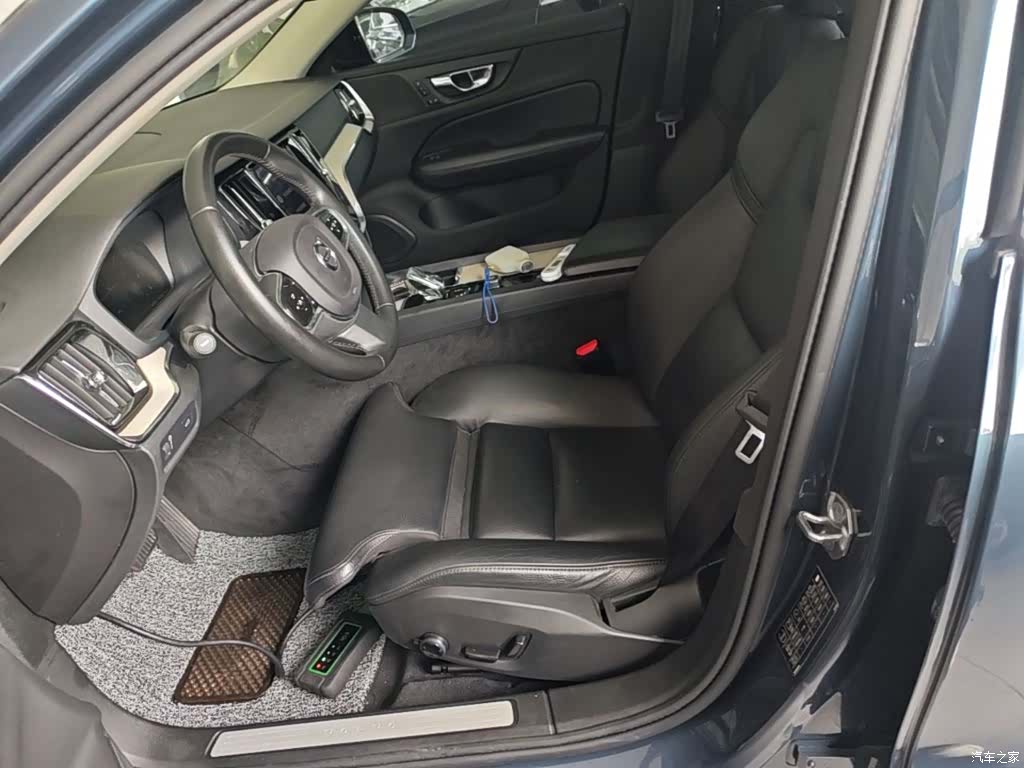 Volvo S60, 2022 15
