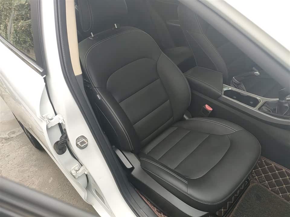 Geely Emgrand GL